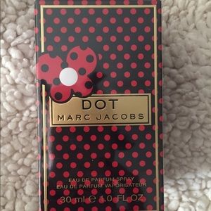 Marc Jacobs Dot